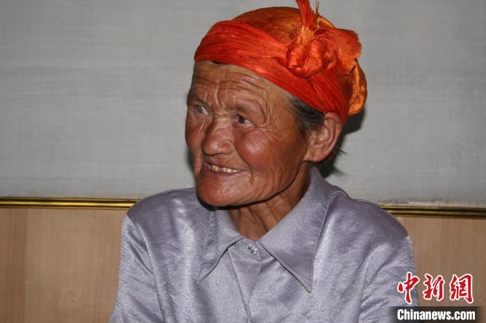 薩仁托婭拍攝的“草原母親”?！∷_仁托婭供圖