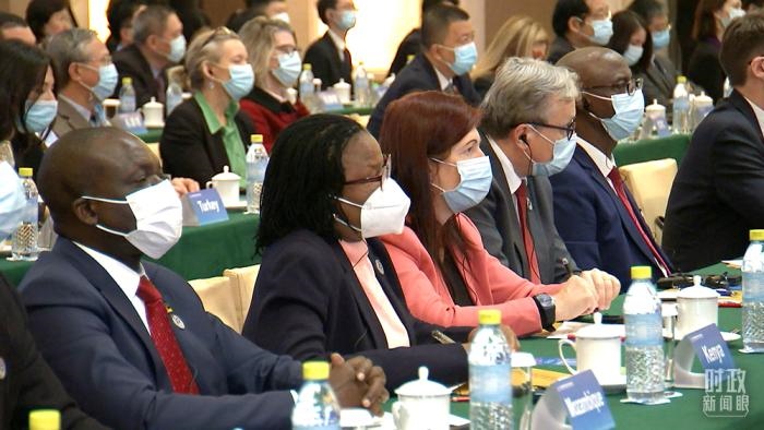 △紀(jì)念會議分會場的與會嘉賓。(總臺央視記者楊立峰拍攝)