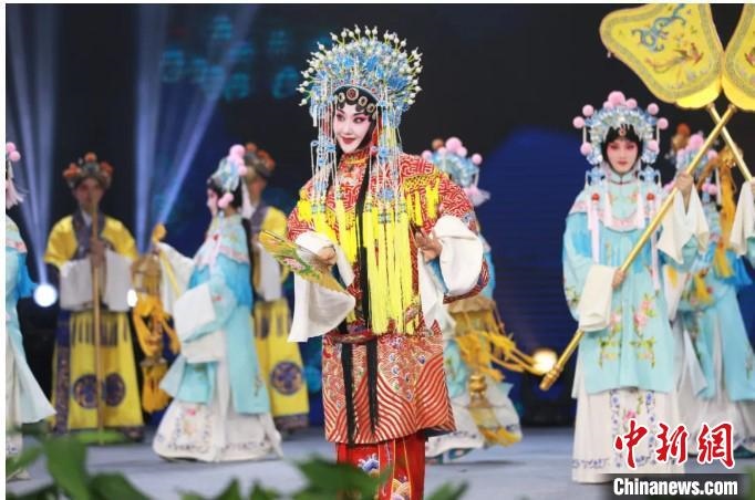 圖為，漢劇《貴妃醉酒》演出現(xiàn)場(chǎng) 武漢文旅局供圖