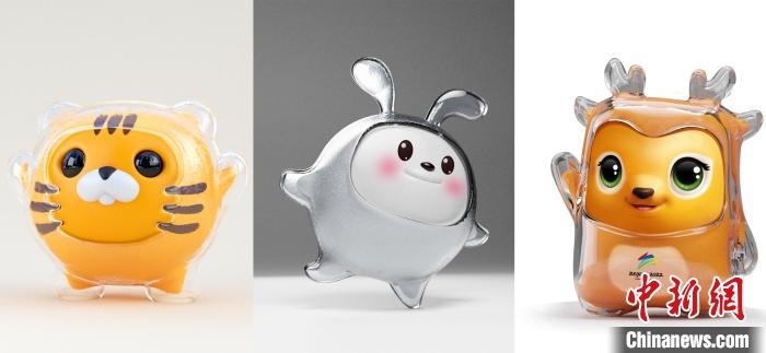 設(shè)計團隊曾嘗試在冰殼之下更換成老虎、兔子或麋鹿等形象。(資料圖) 劉平云供圖