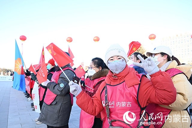 2022年呼和浩特市第七屆徒步迎新活動現(xiàn)場。人民網 劉藝琳攝