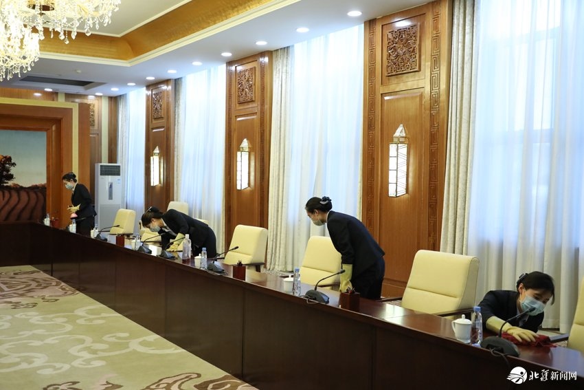 1582714116499614.jpg 辦公廳2.jpg