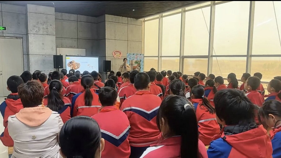 1714021160924150.jpg 0c96229ba7c836090d159a55636e285.jpg