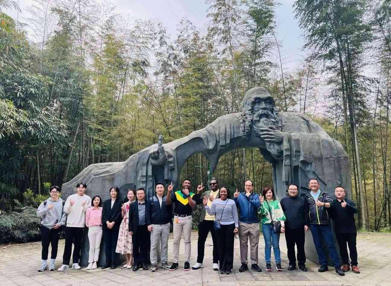 Guizhou Echo | 這一波，貴州又圈“國際粉”了