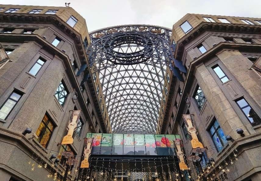 外灘中央廣場(chǎng)內(nèi)景。人民網(wǎng)記者 楊文全攝