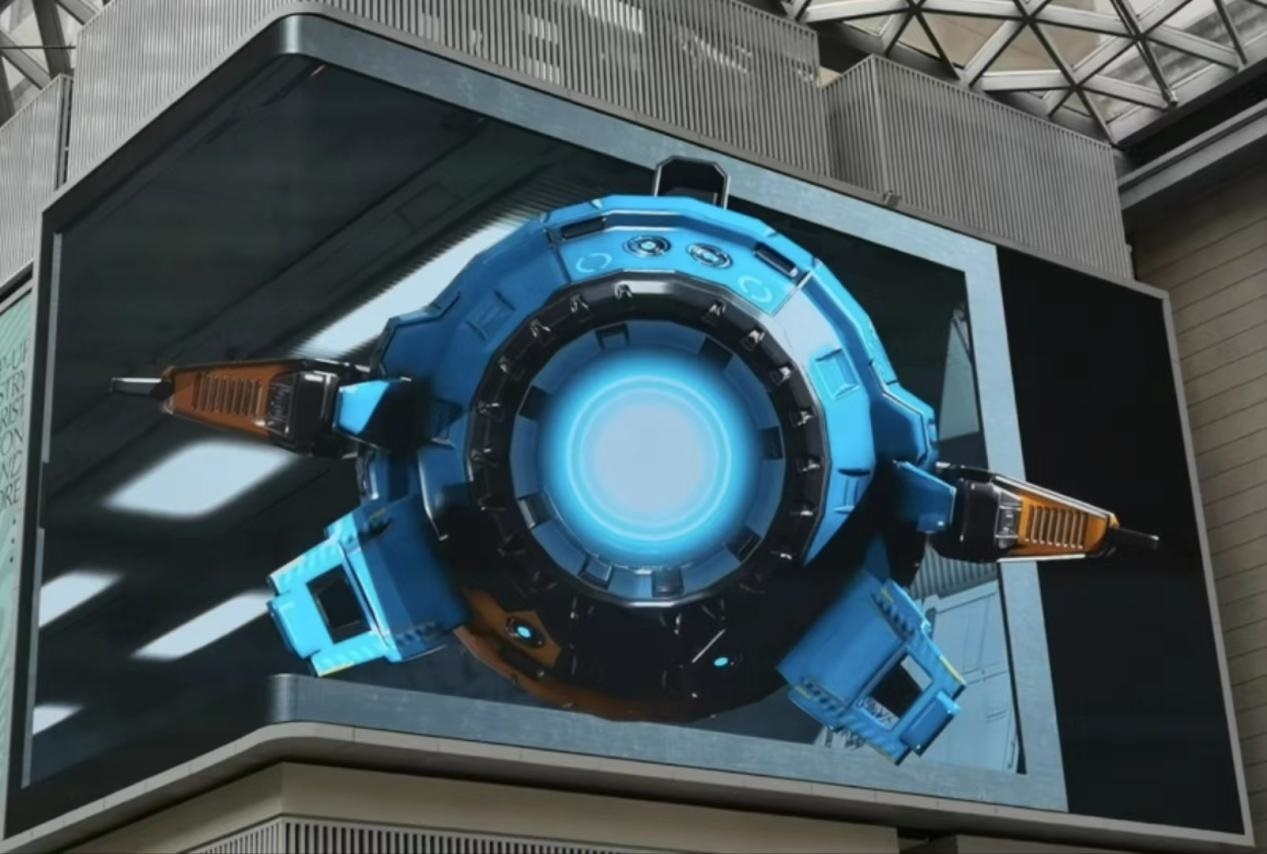 外灘中央內(nèi)庭的裸眼3D大屏。人民網(wǎng) 黃津曉虎攝