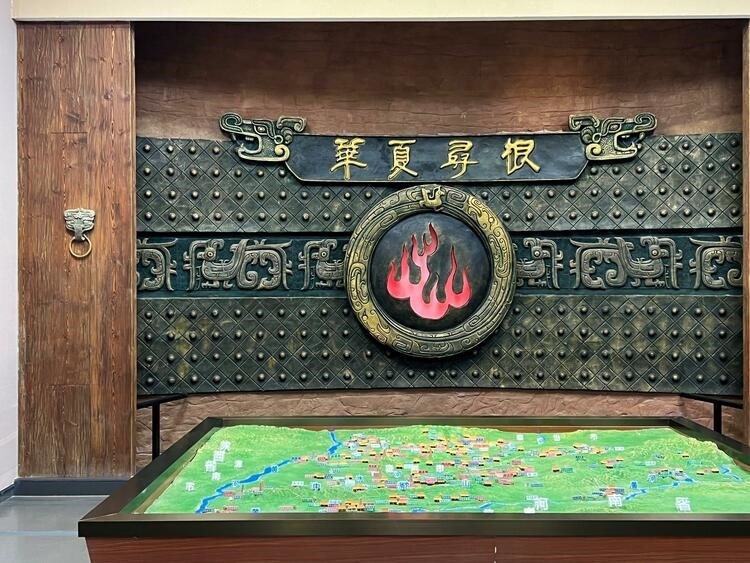 鑒往知來，跟著總書記學(xué)歷史丨走進(jìn)一座博物館，尋根五千年中華文明