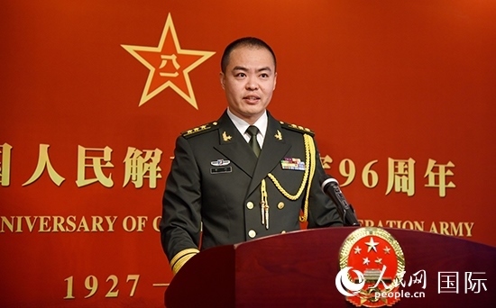 中國駐瑞典大使館李珂副武官致辭。人民網(wǎng)記者 殷淼攝