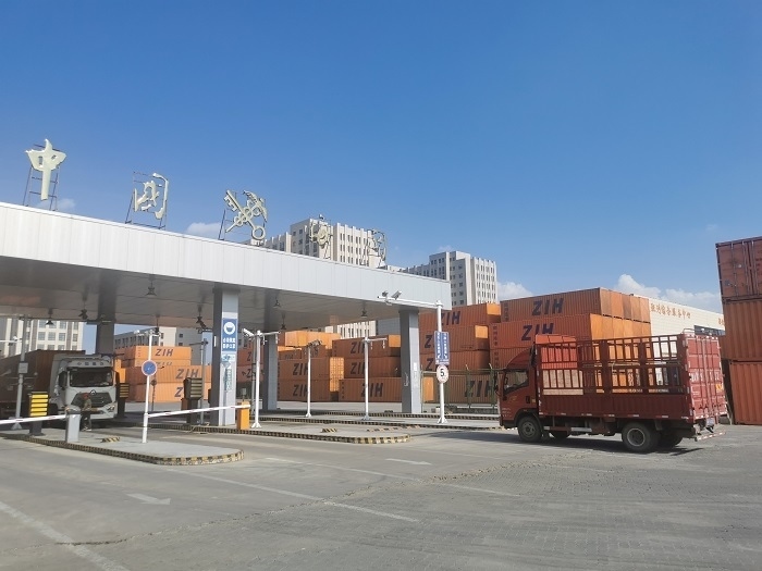 鄭州國(guó)際陸港海關(guān)監(jiān)管場(chǎng)所。鄭州車站海關(guān)供圖