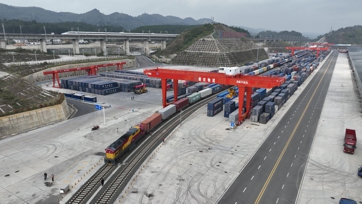 繁忙的貴陽國際陸港。貴陽綜保區(qū)供圖