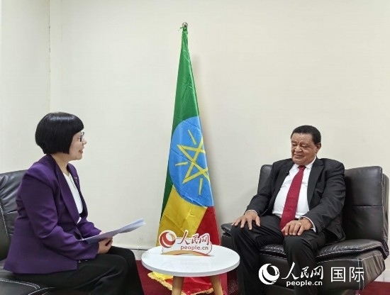 穆拉圖·特肖梅接受人民網(wǎng)記者唐維紅采訪。人民網(wǎng)記者 陳星星攝