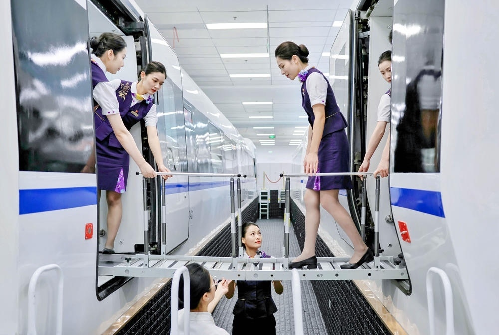 應(yīng)急處置培訓(xùn)。