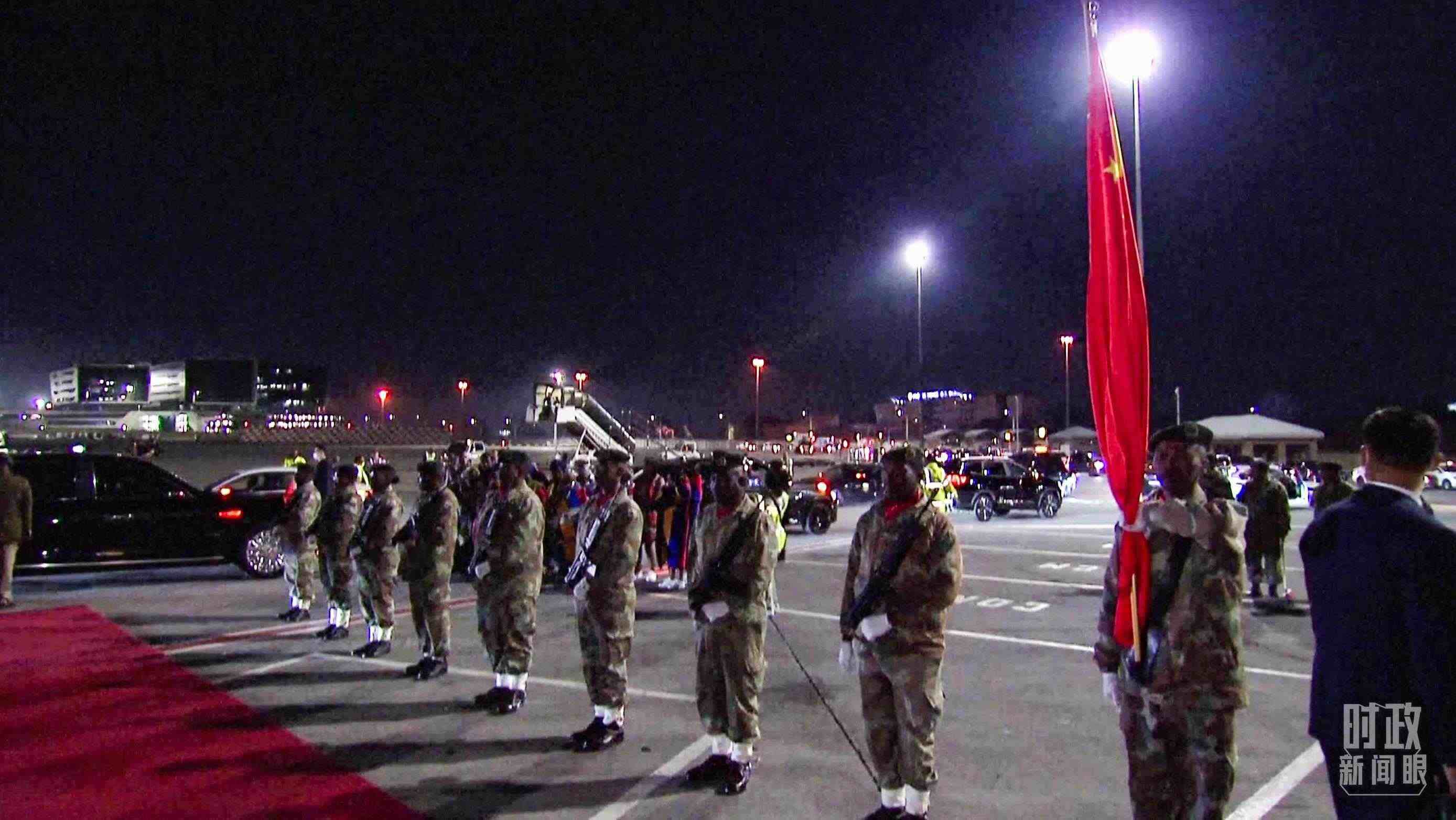 △機場現(xiàn)場的禮兵。