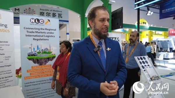 9月2日，巴基斯坦駐華使館商務(wù)參贊古拉姆·卡迪爾接受人民網(wǎng)記者采訪。人民網(wǎng)記者 趙雯博攝