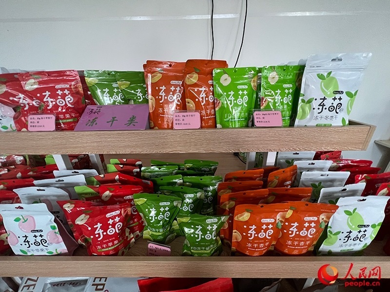 各種凍干食品。人民網(wǎng)記者 常雪梅攝