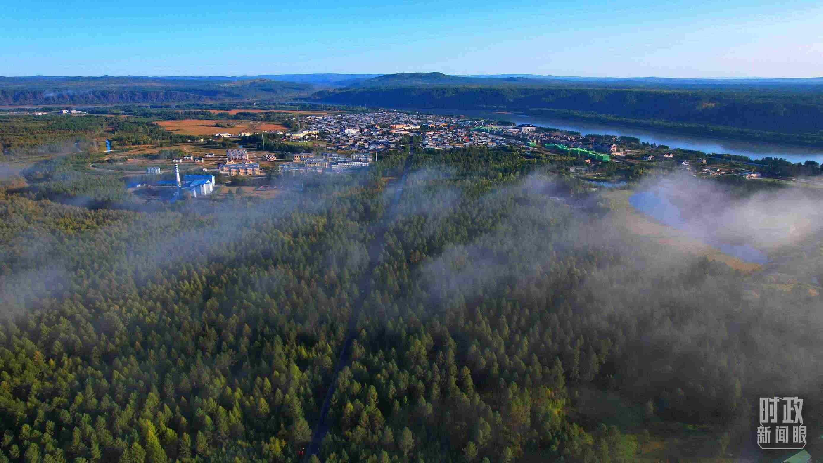 △薄霧籠罩的漠河林場。（總臺央視記者范凱拍攝）