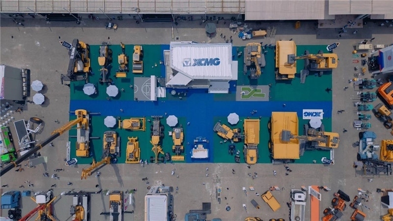 徐工集團(tuán)3000㎡的展區(qū)。 石偉攝影