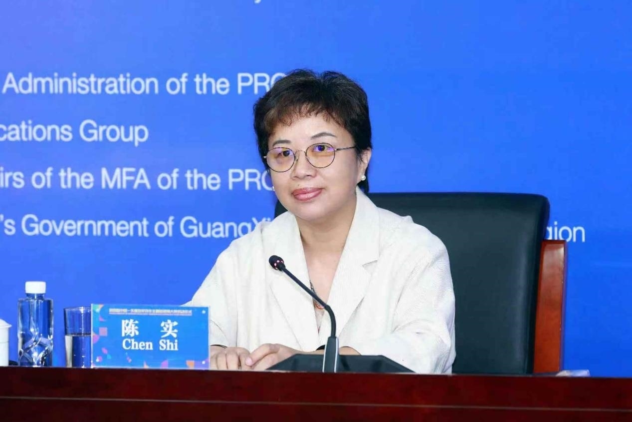 陳實主持嘉賓致辭環(huán)節(jié)。中國駐東盟使團(tuán)供圖