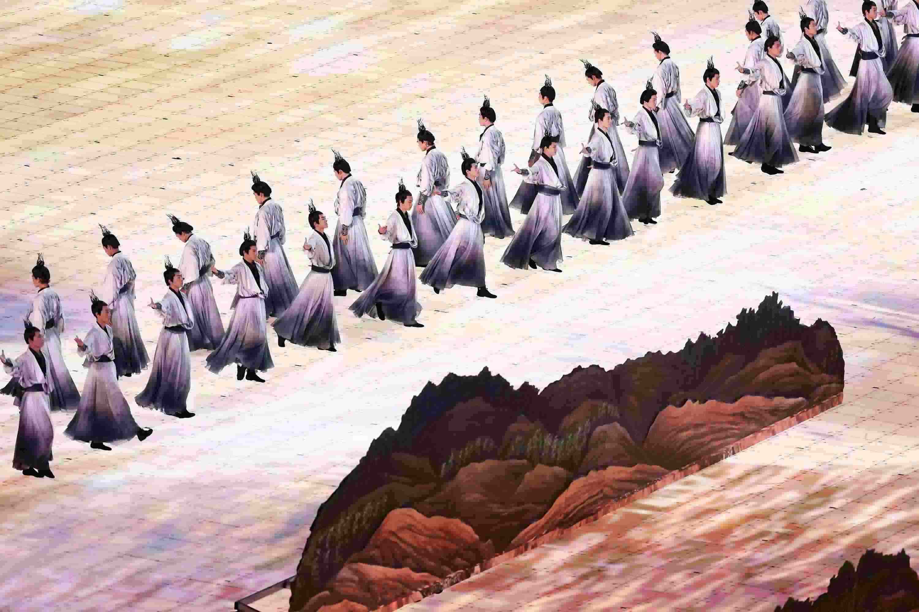 △2023年9月23日，演員在杭州第十九屆亞洲運(yùn)動(dòng)會(huì)開(kāi)幕式上表演。