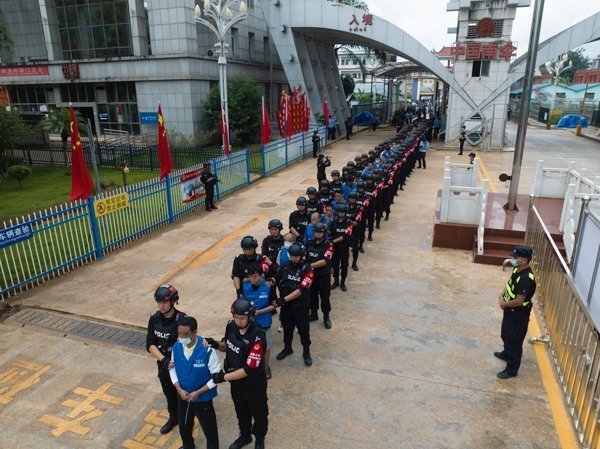 移交現場。公安部供圖