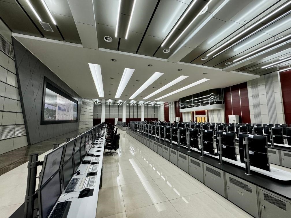 近日拍攝的公司管控中心。新華社記者 胡晨歡 攝