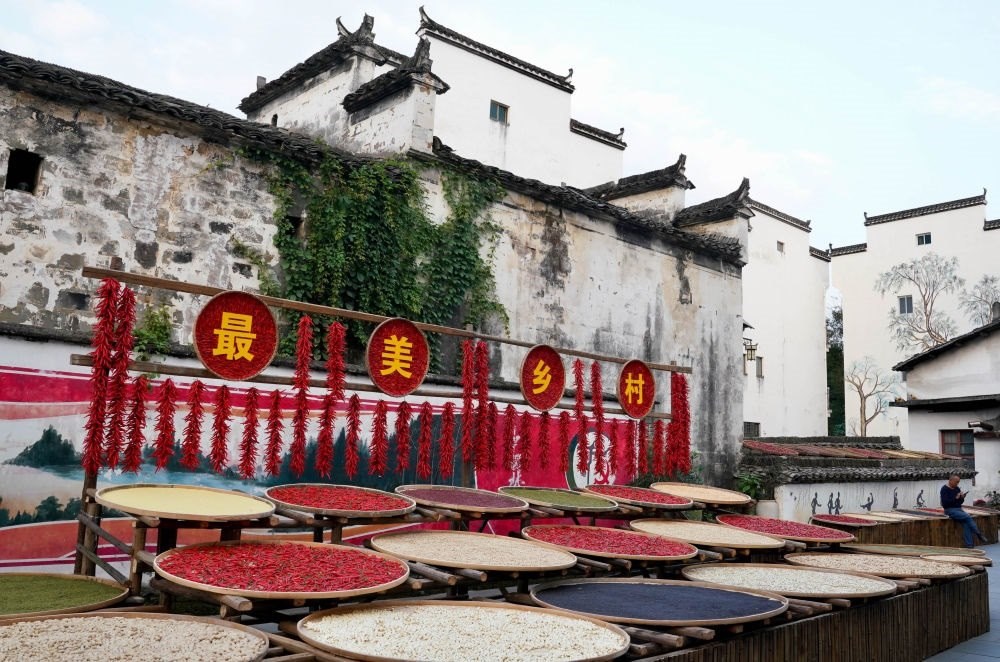 婺源縣王村石門自然村一角（2023年10月11日攝）。
