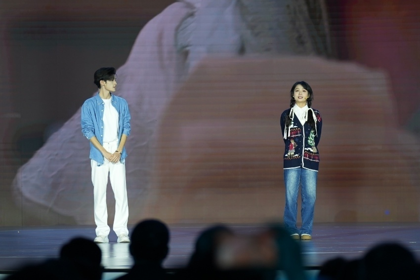 煎餅果仔（演員張家?。?、夏天妹妹（演員楊茜云）