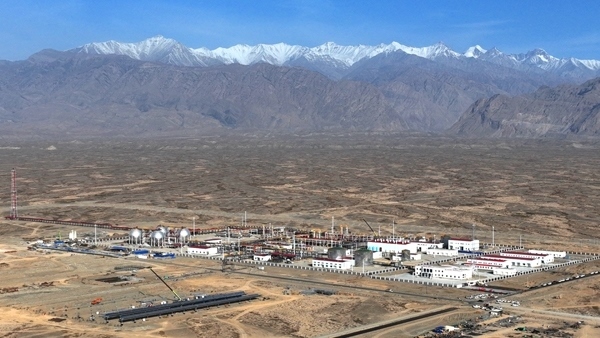 塔里木油田博孜天然氣處理廠。陳士兵 攝