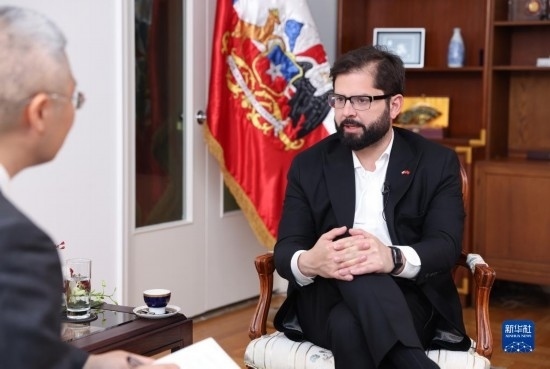 10月17日，智利總統(tǒng)博里奇在北京接受新華社記者專訪。新華社記者 呂帥 攝