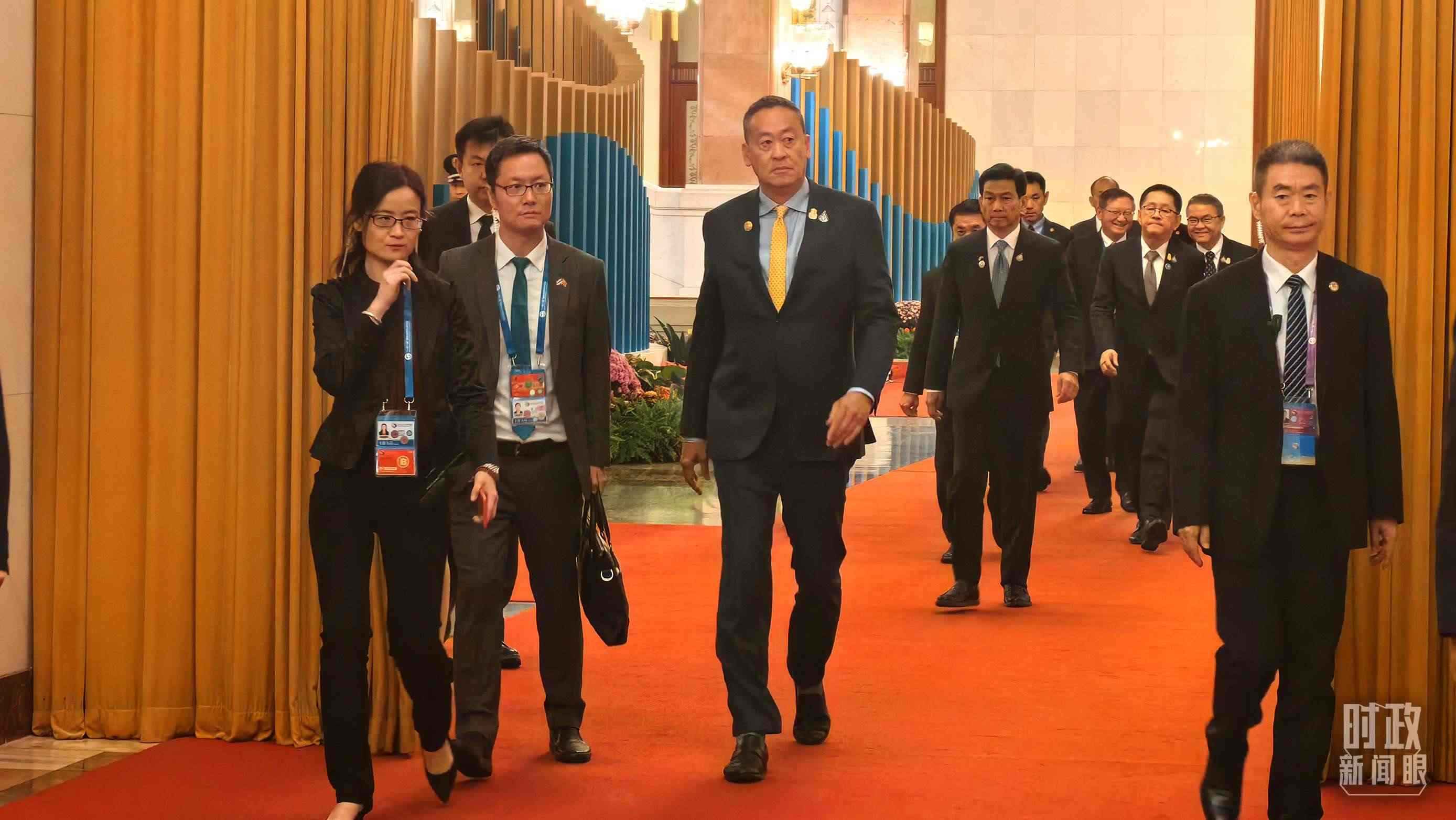 △即將參加會見的泰國總理賽塔。（總臺央廣記者潘毅拍攝）