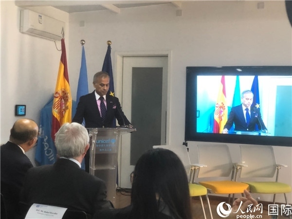 聯(lián)合國駐華協(xié)調員常啟德在研討會上致辭。 人民網(wǎng)記者 趙健攝