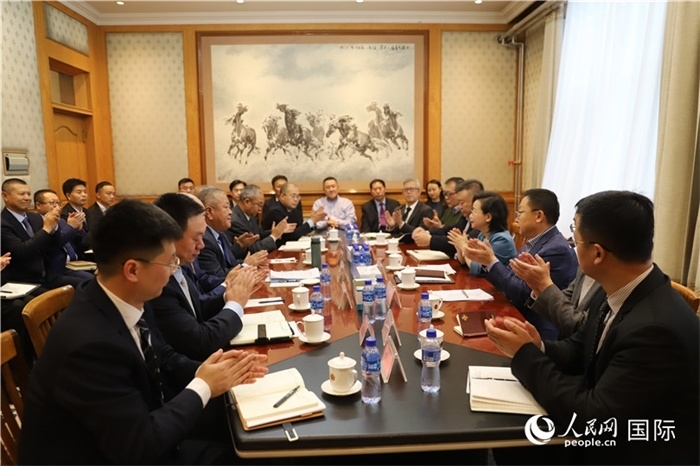 3.2023年10月30日，中國駐蒙使館座談會現(xiàn)場。人民網記者 霍文攝