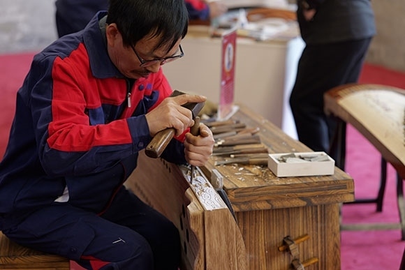 蘭考古箏制作展示。中央音樂學(xué)院供圖