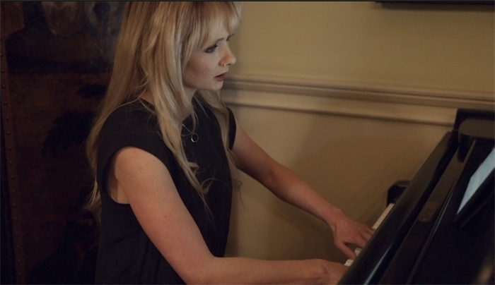 斯黛夫·康納演奏。潘耿攝