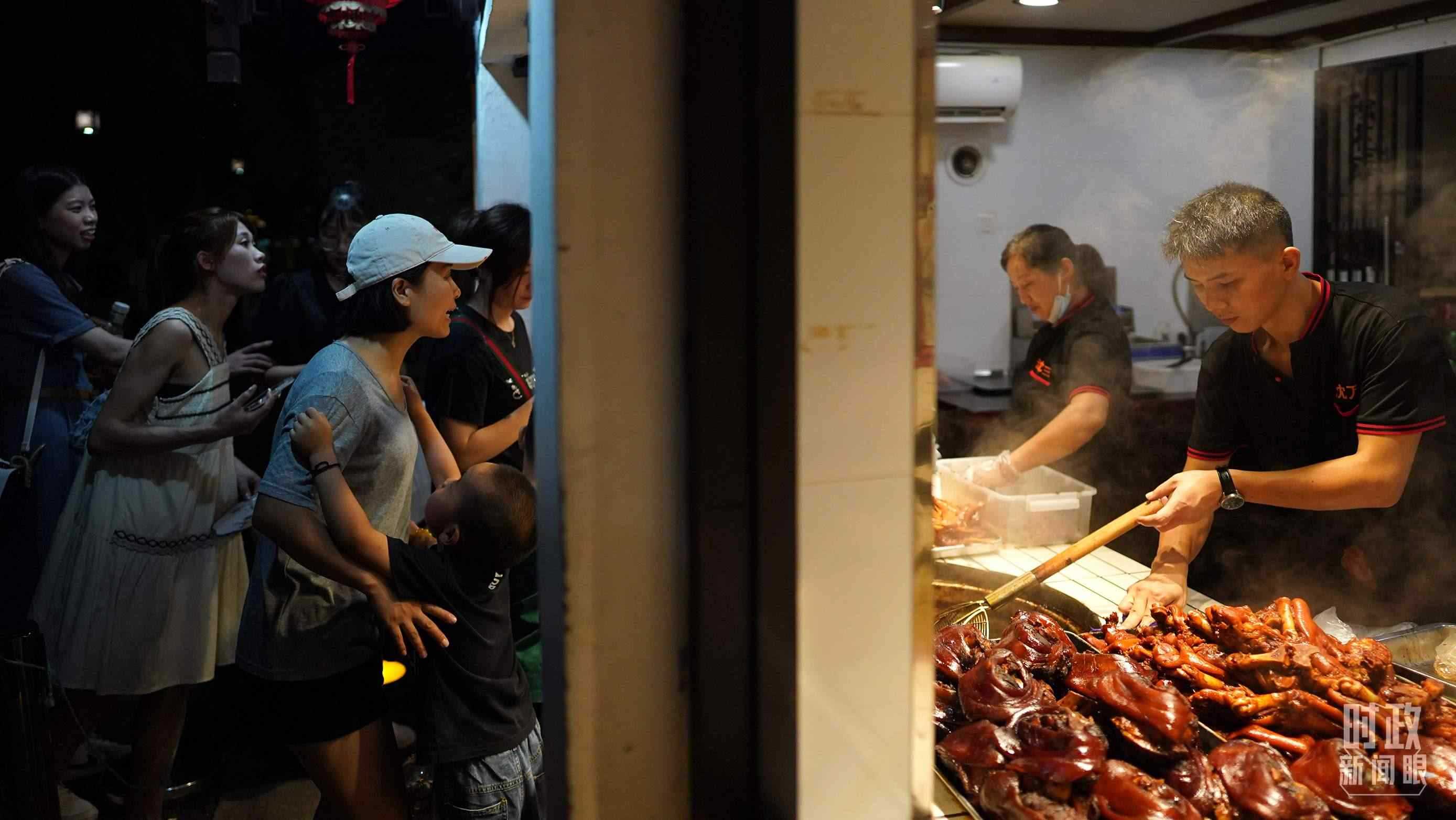 △江蘇省蘇州市平江路。（總臺(tái)國(guó)廣記者李晉拍攝）