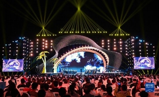 12月16日拍攝的第五屆海南島國際電影節(jié)開幕式現(xiàn)場。