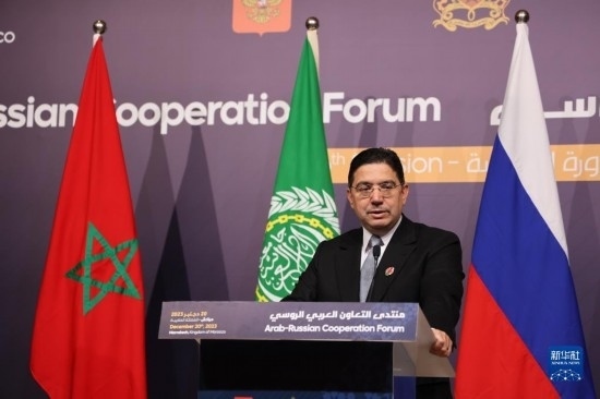 12月20日，在摩洛哥南部城市馬拉喀什舉行的第六屆阿拉伯-俄羅斯合作論壇主議程結(jié)束后，摩洛哥外交大臣布里達(dá)在記者會上講話。新華社記者霍晶攝