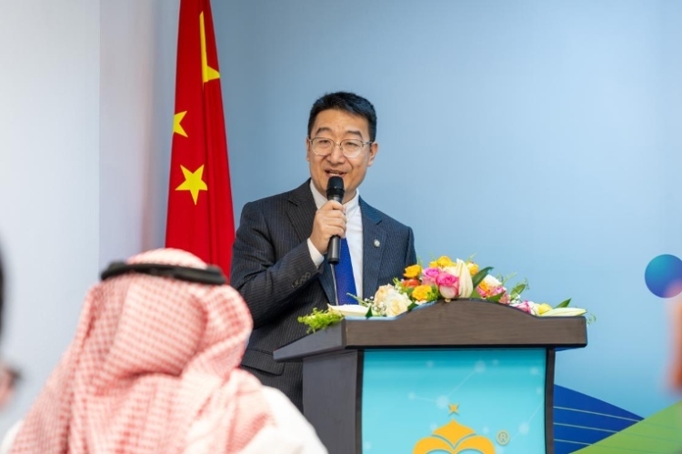 沙特智慧宮語言公司董事長馬永亮致辭。主辦方供圖