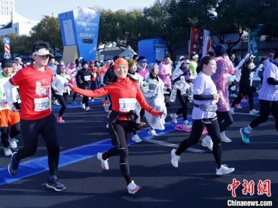 2023杭州馬拉松現場。肖健 攝