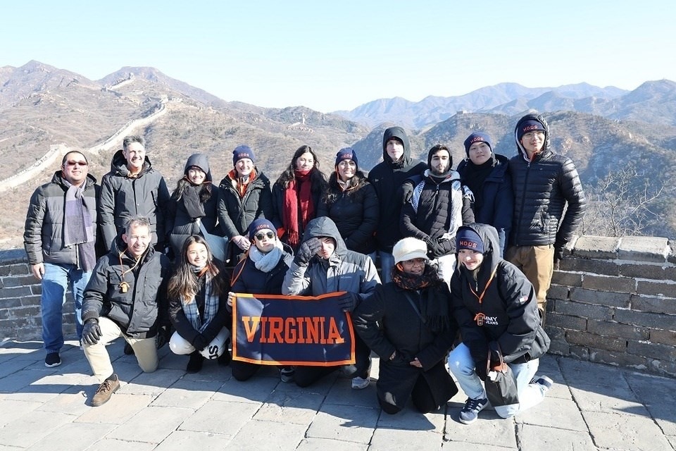 資訊有故事︱美國弗吉尼亞大學乒乓球代表團訪華:重走乒乓路 一起向未來