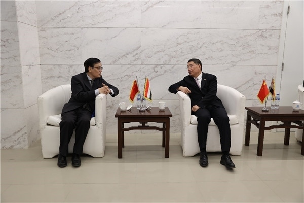 李永明同埃及趙劉慶公參會談交流。主辦方供圖