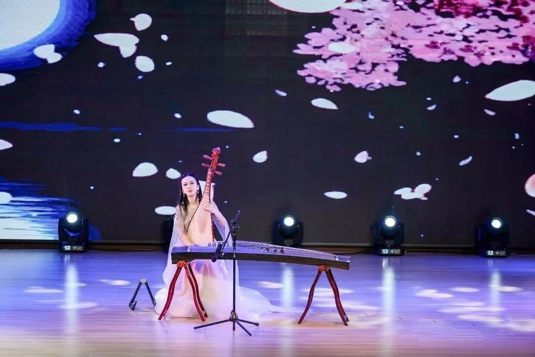 聯(lián)歡晚會(huì)現(xiàn)場(chǎng)。（主辦方供圖）