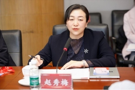 人民網(wǎng)輿情數(shù)據(jù)中心主任、人民在線總經(jīng)理趙秀梅發(fā)言