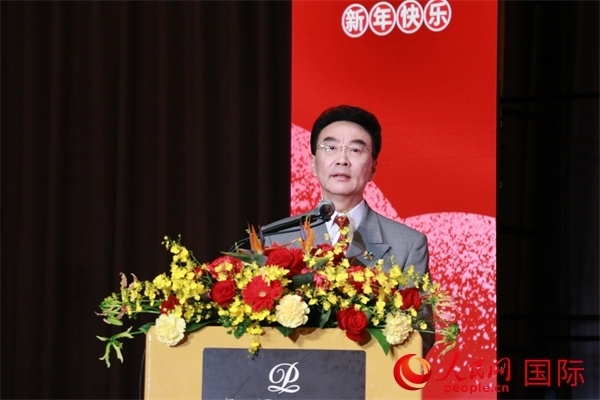 在日中國企業(yè)協(xié)會會長王家馴致辭。人民網(wǎng) 許可攝