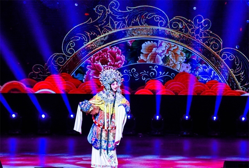 京劇梅派傳人胡文閣帶來《貴妃醉酒》。趙 靖攝