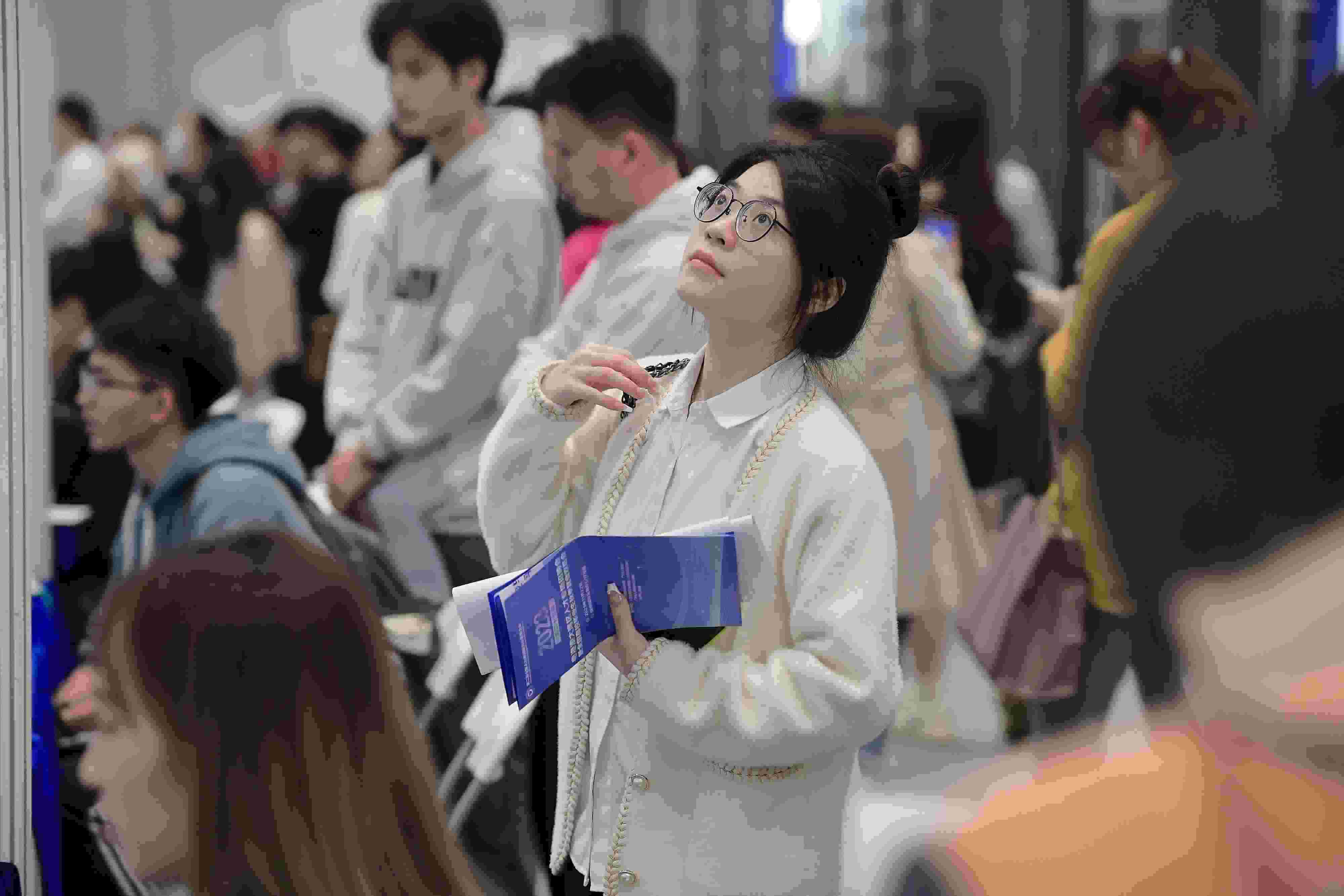  2023年11月22日，2023年粵港澳大灣區(qū)人才專場招聘會暨第27屆全國高校畢業(yè)生秋季就業(yè)雙選會在深圳國際會展中心舉辦。