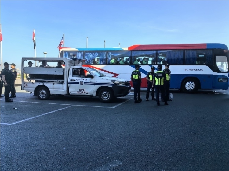 菲反有組織犯罪委員會等部門組織多次聯(lián)合突擊執(zhí)法。駐菲律賓使館供圖