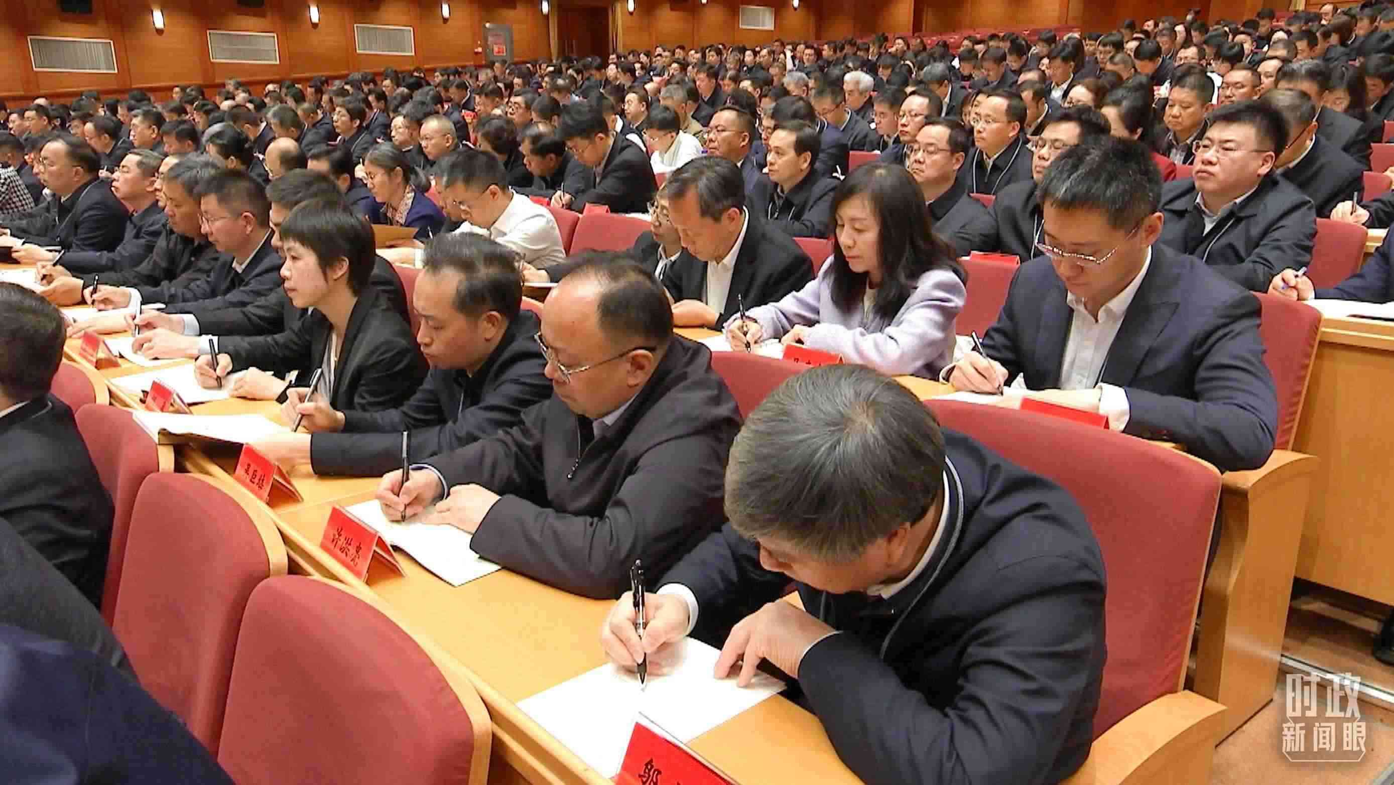 △中青年干部培訓(xùn)班開(kāi)班式現(xiàn)場(chǎng)。