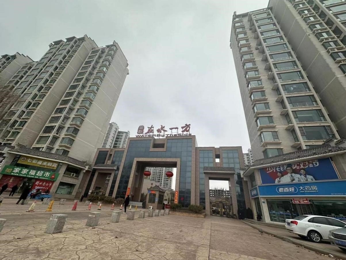 甘肅省永靖縣“在水一方”小區(qū)。人民網(wǎng)記者 馬昌攝