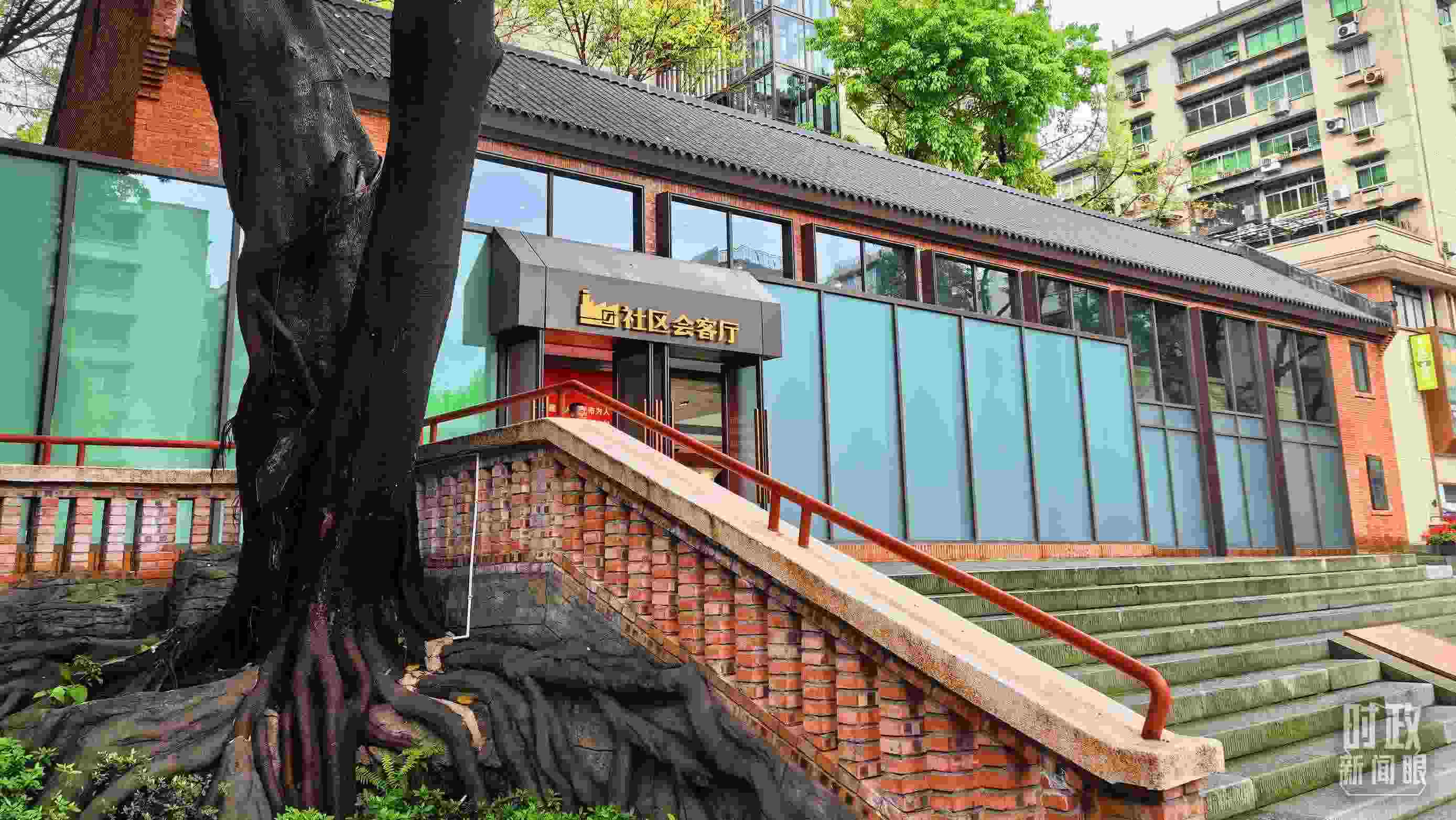 △民主村社區(qū)會客廳。（總臺央視記者程鋮拍攝）